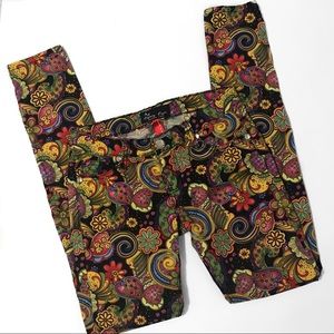 Eighty Eight Perfect Jean in Retro Colorful Design